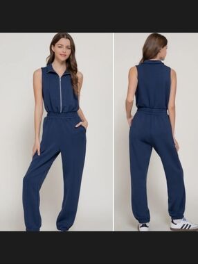 Boutique Active USA Sleeveless Navy Blue Zip-Front Jumpsuit Small NWT